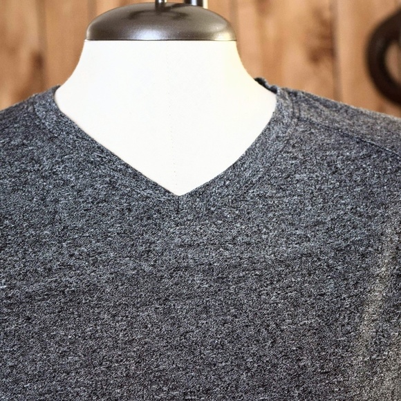 Grey Wolverine T-shirt - Picture 6 of 7